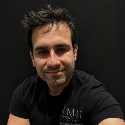 Dr. Claudio Huentequeo Molina